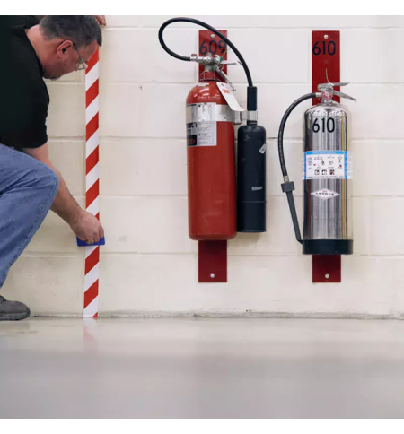 3M 767I - Banda adeziva vinil pentru marcare, semnalizare (rosu/alb) 50mm X 33M 3M 767I - Banda adeziva vinil pentru marcare, semnalizare (rosu/alb) 50mm X 33M